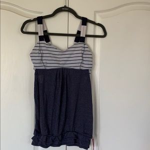 Lululemon tank with built in bra